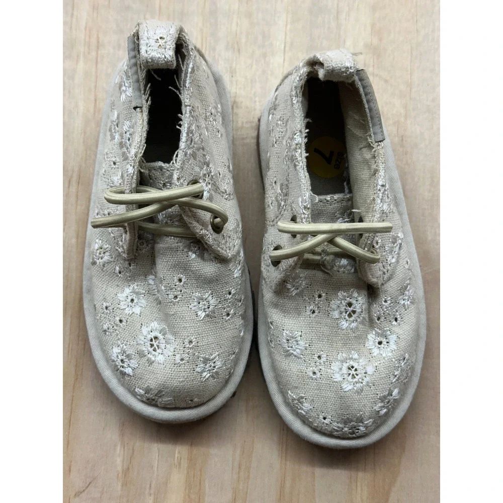 Bearpaw Skye Toddler Shoes Size 7 Beige Washed Canvas Floral Eyelet Boots 2578T
